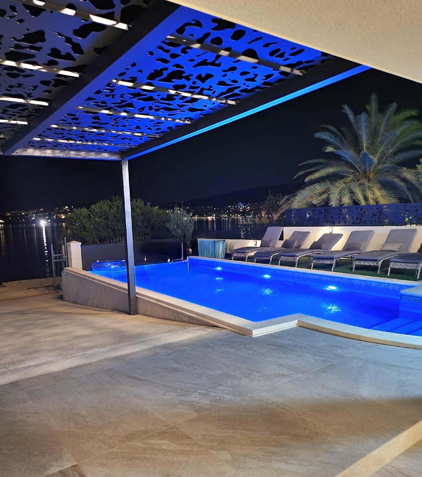 Villa Palace Al Nera 特罗吉尔 外观 照片