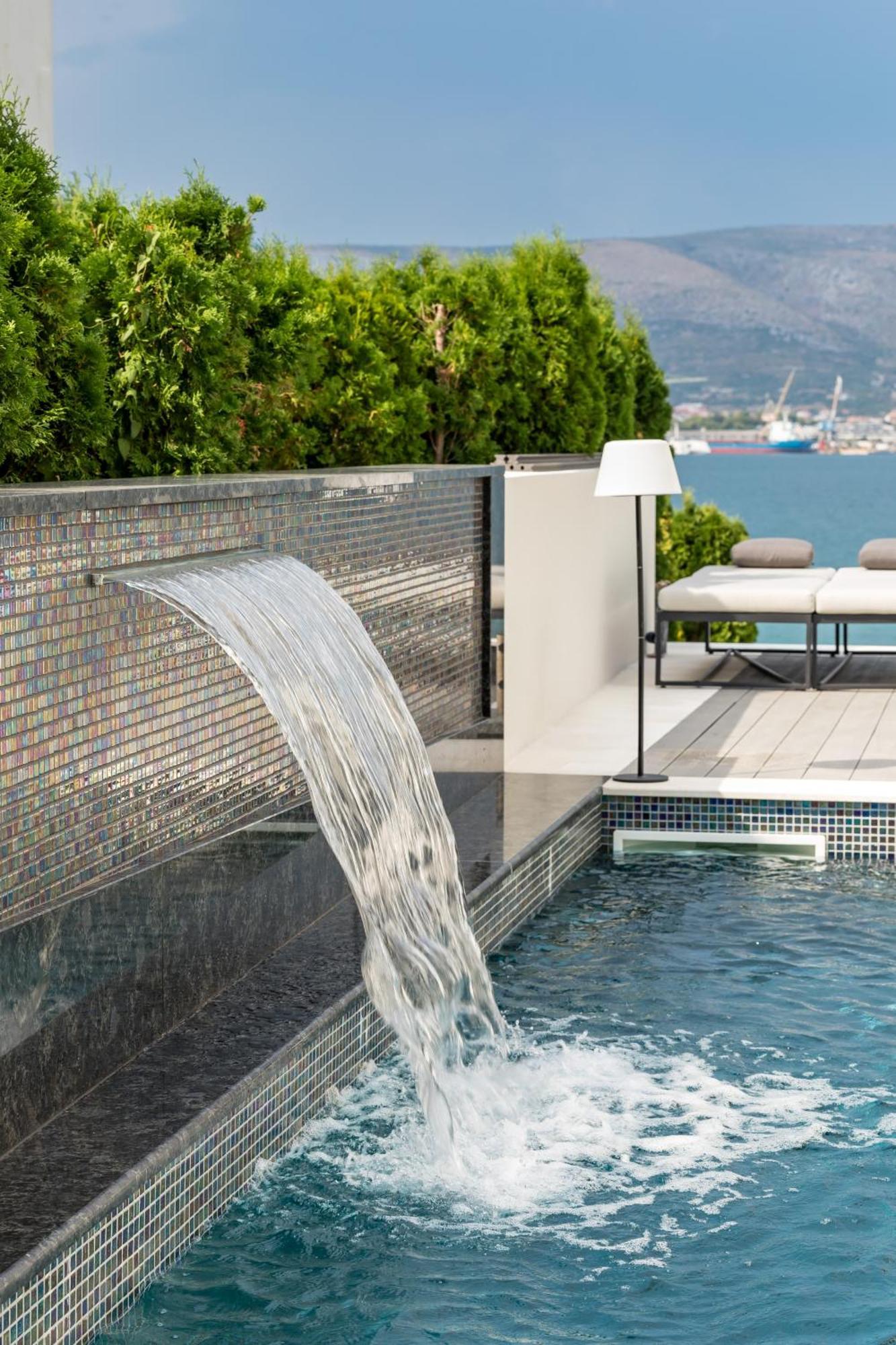 Villa Palace Al Nera 特罗吉尔 外观 照片